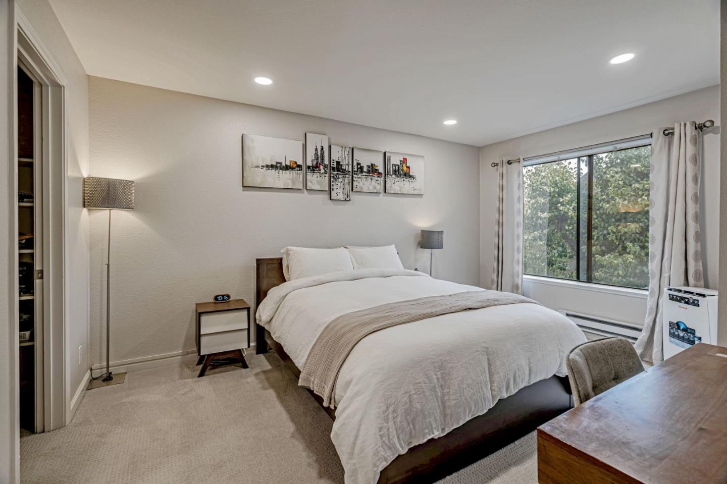 Detail Gallery Image 16 of 41 For 734 Teatree Ct, San Jose,  CA 95128 - 2 Beds | 2 Baths