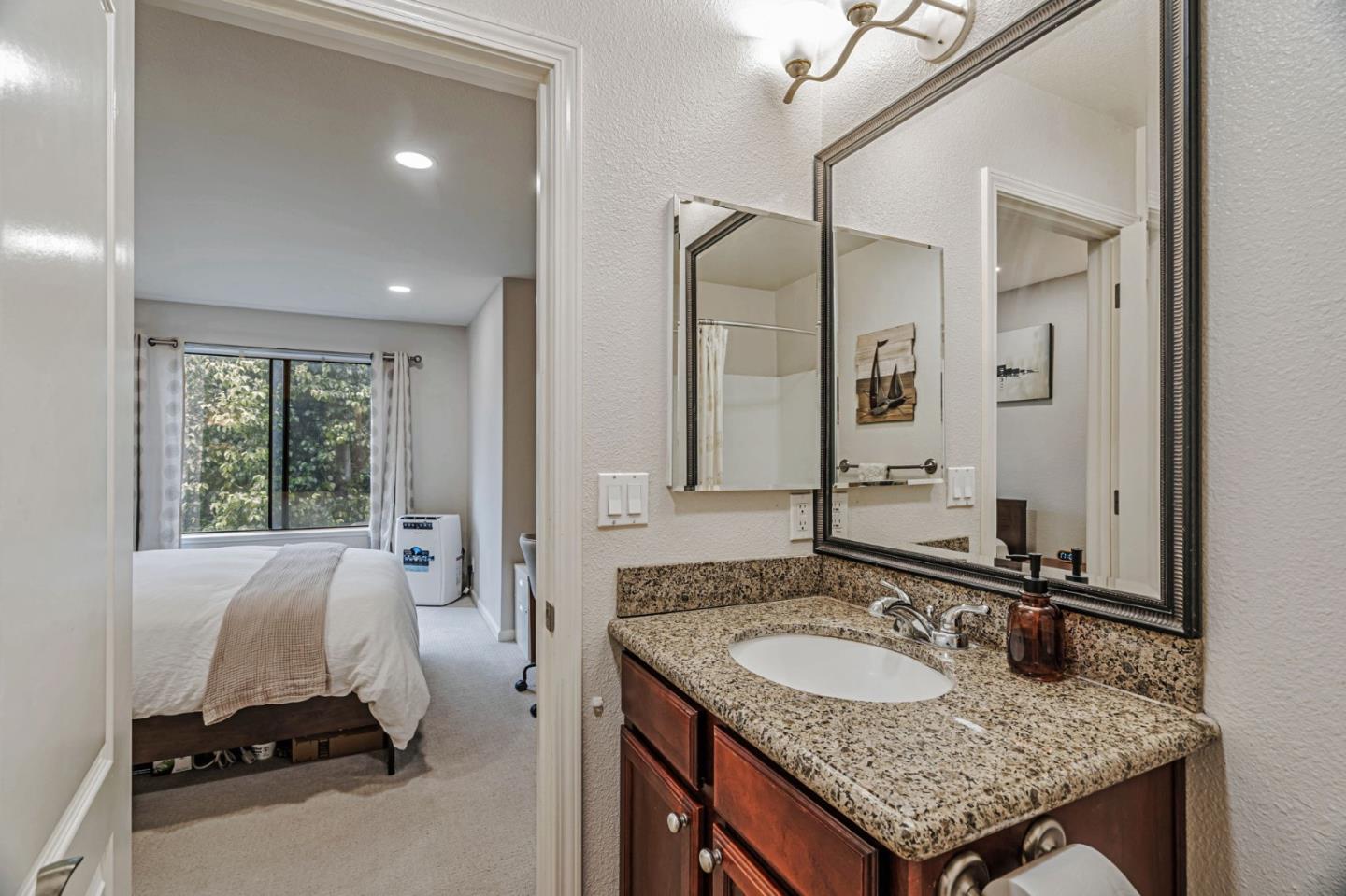Detail Gallery Image 22 of 41 For 734 Teatree Ct, San Jose,  CA 95128 - 2 Beds | 2 Baths