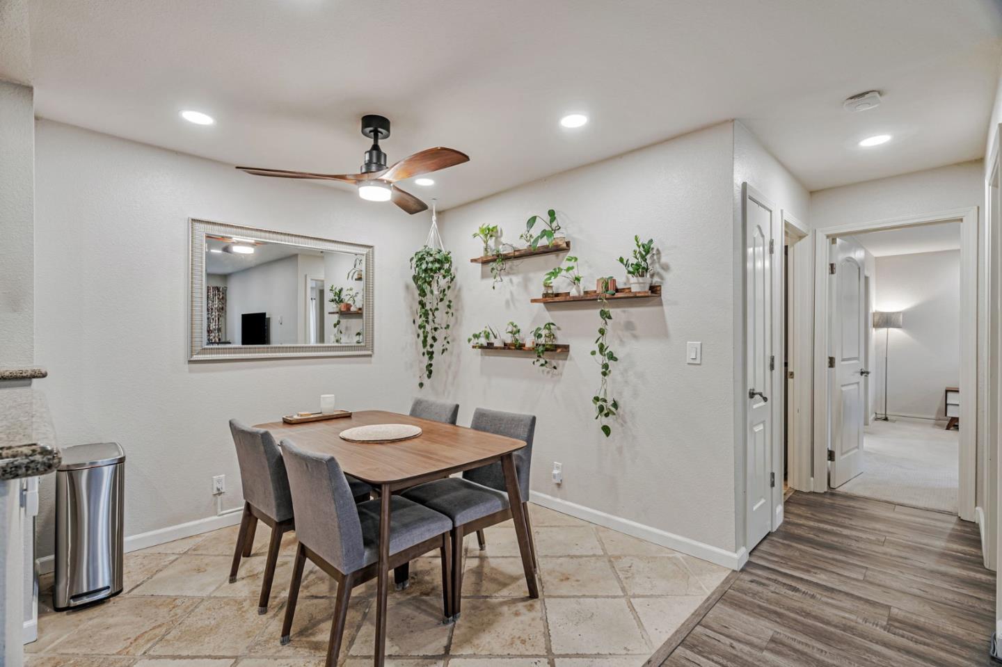 Detail Gallery Image 9 of 41 For 734 Teatree Ct, San Jose,  CA 95128 - 2 Beds | 2 Baths