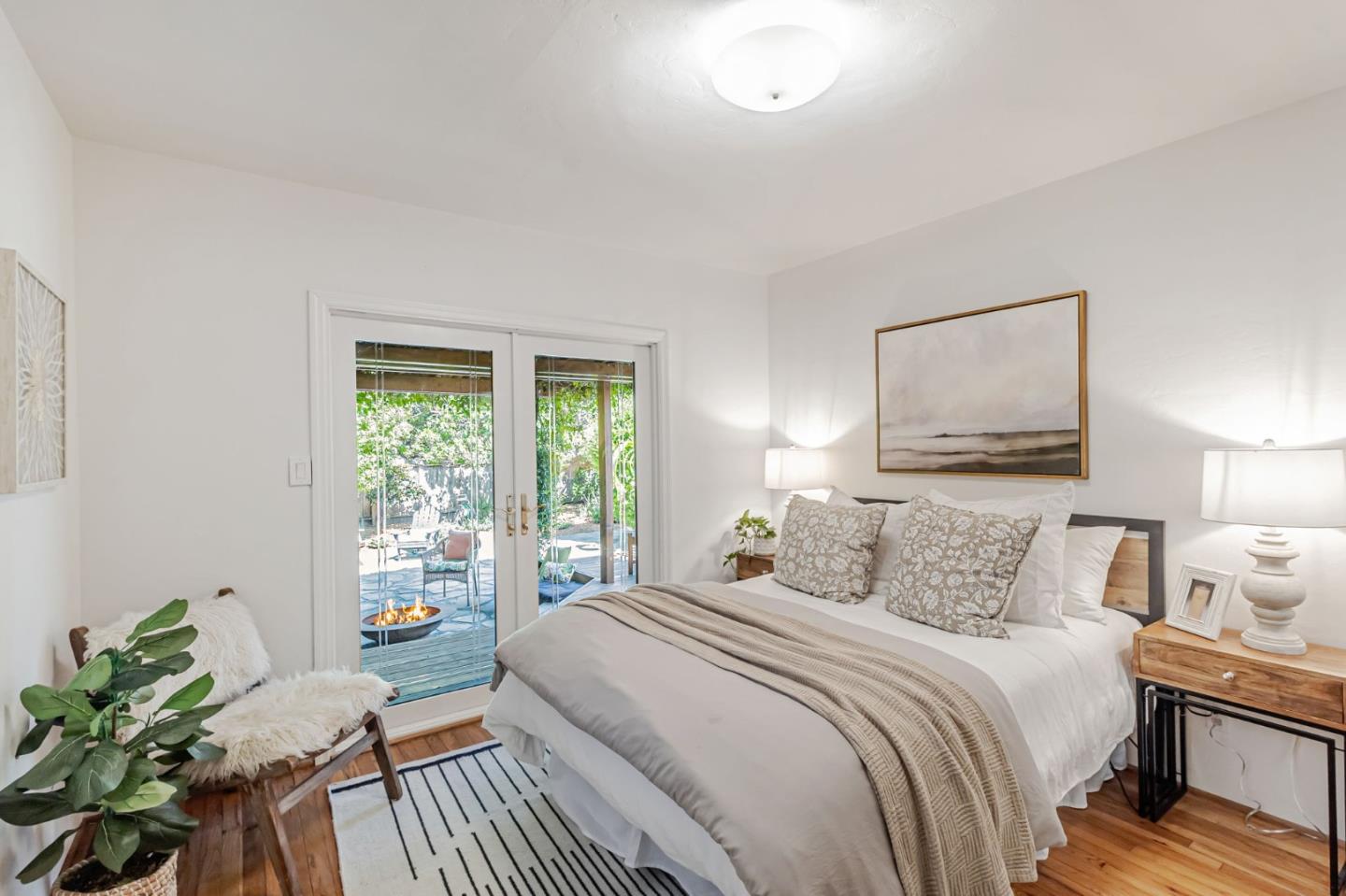Detail Gallery Image 7 of 15 For 1045 Almanor Ave, Menlo Park,  CA 94025 - 2 Beds | 1 Baths