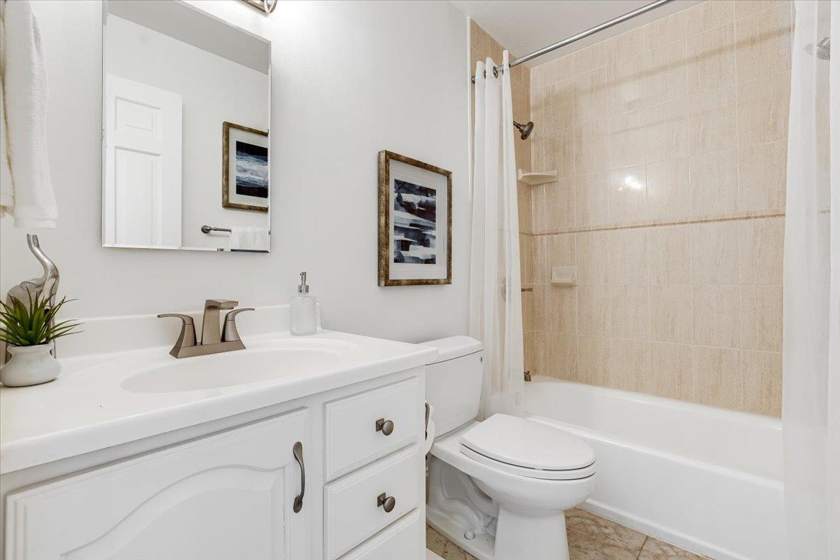 Detail Gallery Image 20 of 27 For 569 Manet Ter, Sunnyvale,  CA 94087 - 3 Beds | 2/1 Baths