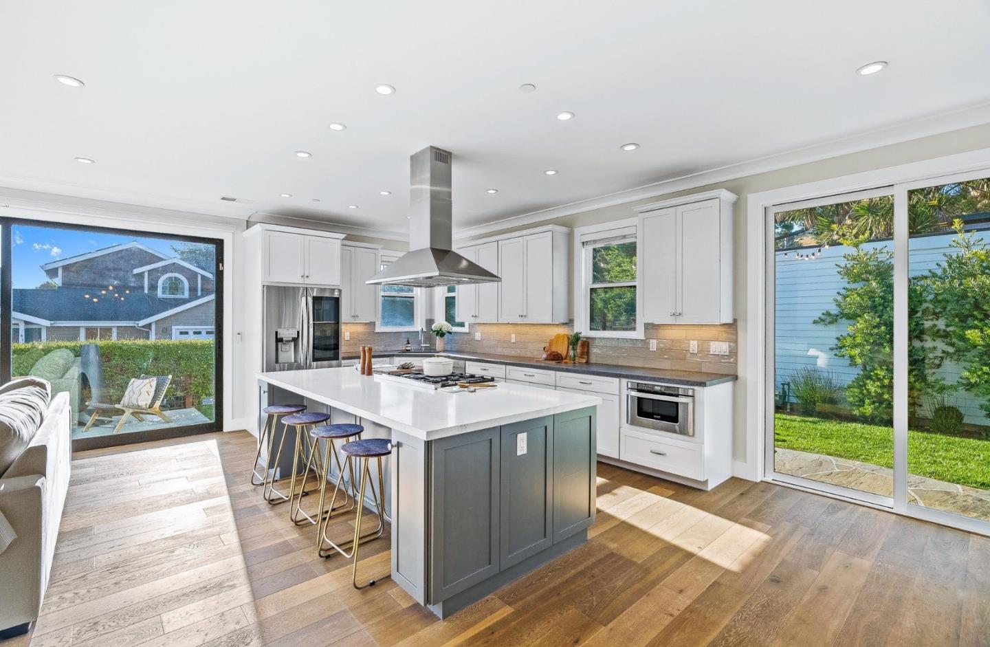 Detail Gallery Image 17 of 67 For 191 Winona Ave, Pacifica,  CA 94044 - 4 Beds | 3 Baths