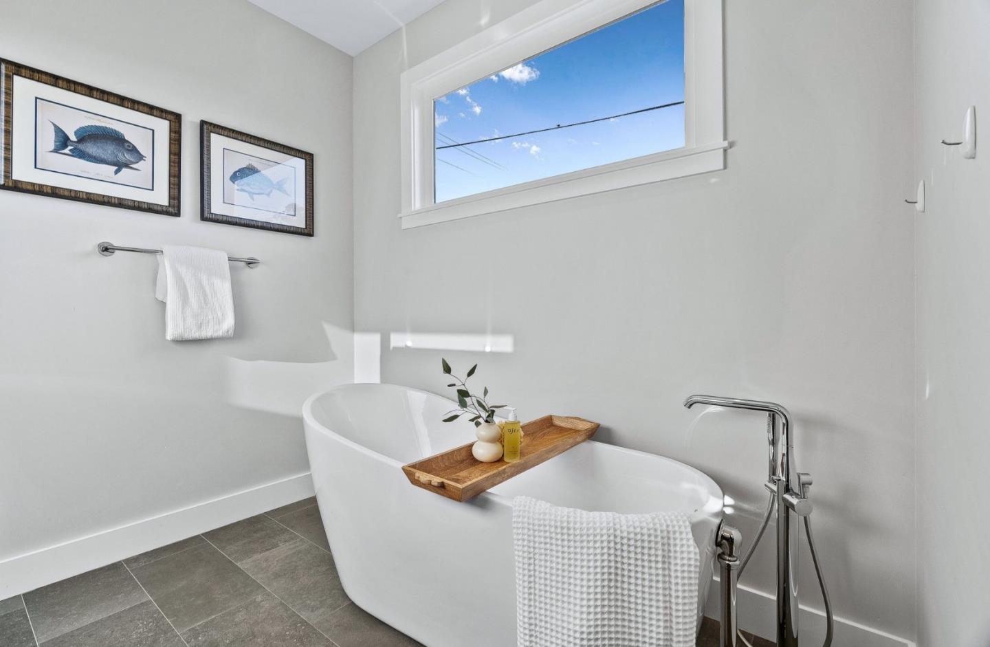 Detail Gallery Image 31 of 67 For 191 Winona Ave, Pacifica,  CA 94044 - 4 Beds | 3 Baths