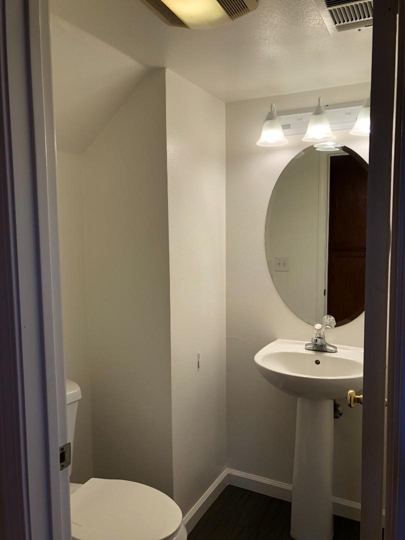 Detail Gallery Image 12 of 36 For 634 Muirfield Ter, Fremont,  CA 94536 - 3 Beds | 2/1 Baths