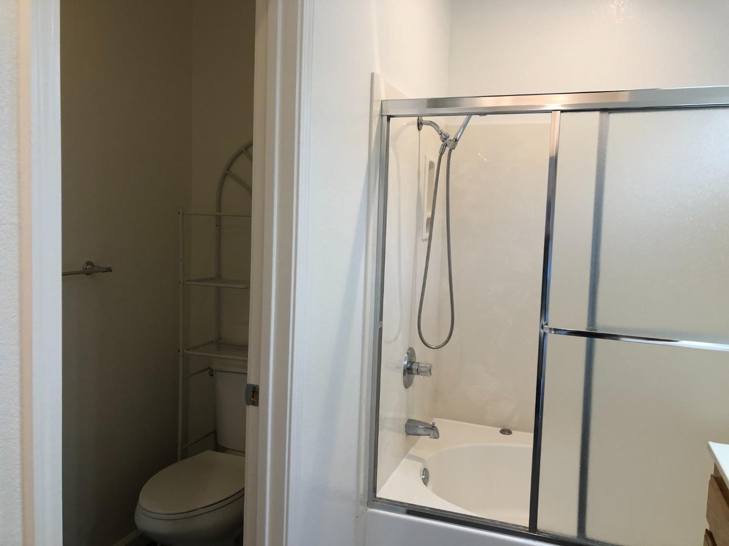 Detail Gallery Image 20 of 36 For 634 Muirfield Ter, Fremont,  CA 94536 - 3 Beds | 2/1 Baths