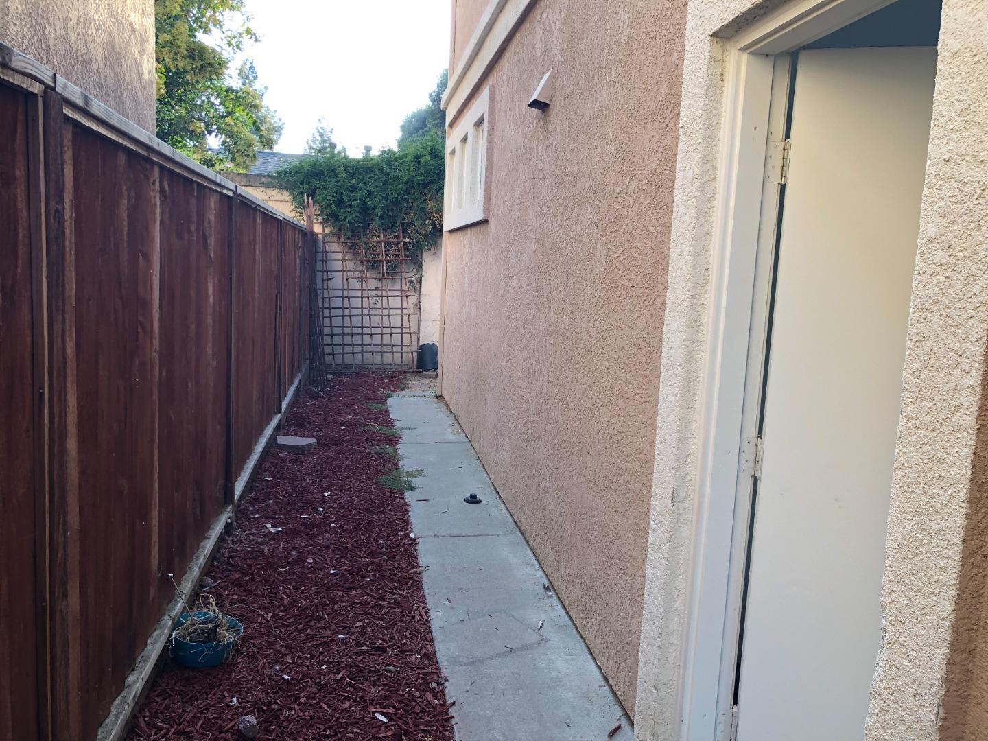 Detail Gallery Image 34 of 36 For 634 Muirfield Ter, Fremont,  CA 94536 - 3 Beds | 2/1 Baths