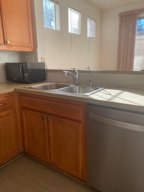 Detail Gallery Image 7 of 36 For 634 Muirfield Ter, Fremont,  CA 94536 - 3 Beds | 2/1 Baths