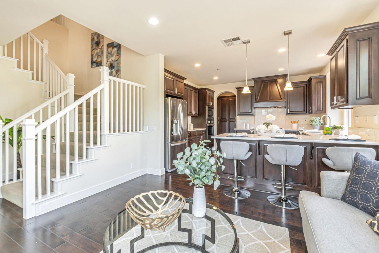 Detail Gallery Image 11 of 54 For 2582 Minuet Dr, San Jose,  CA 95131 - 4 Beds | 2/1 Baths