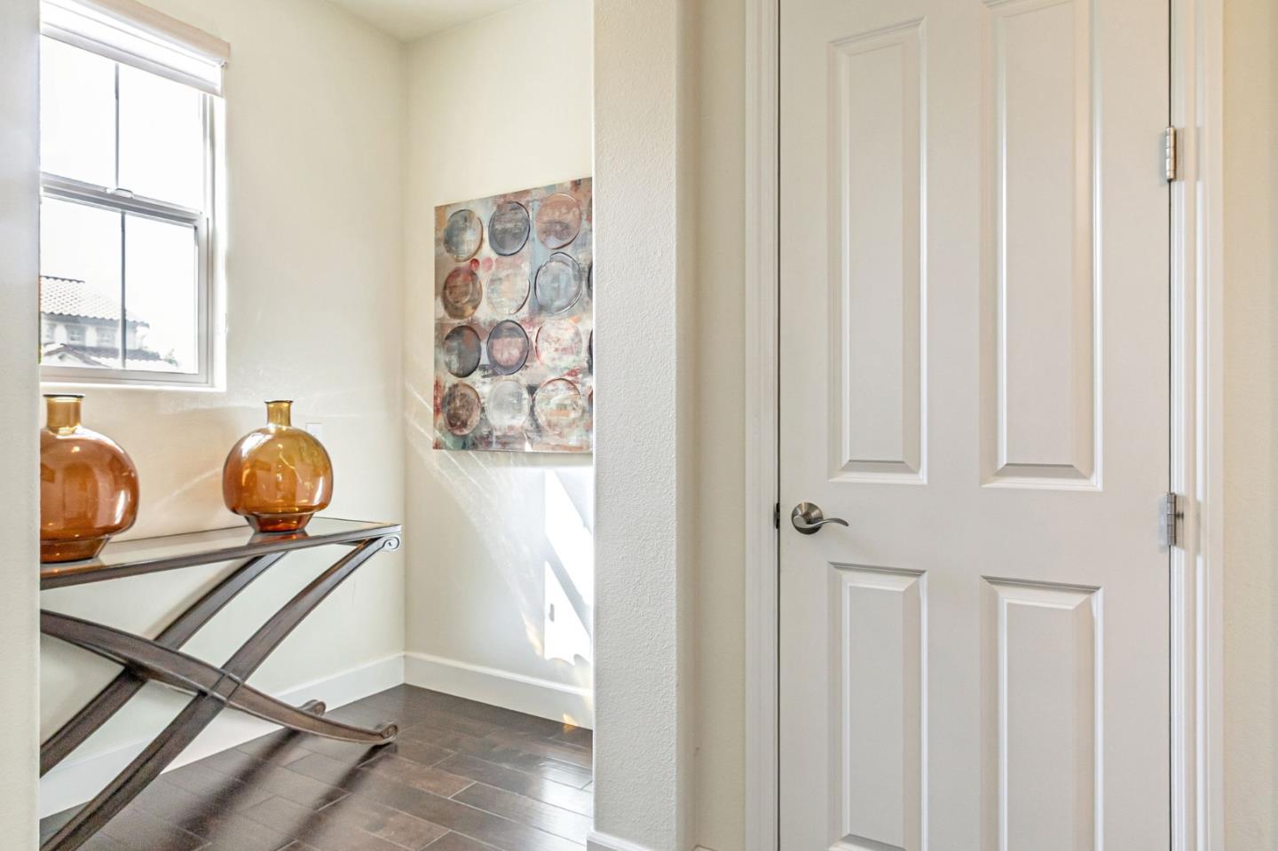 Detail Gallery Image 22 of 54 For 2582 Minuet Dr, San Jose,  CA 95131 - 4 Beds | 2/1 Baths
