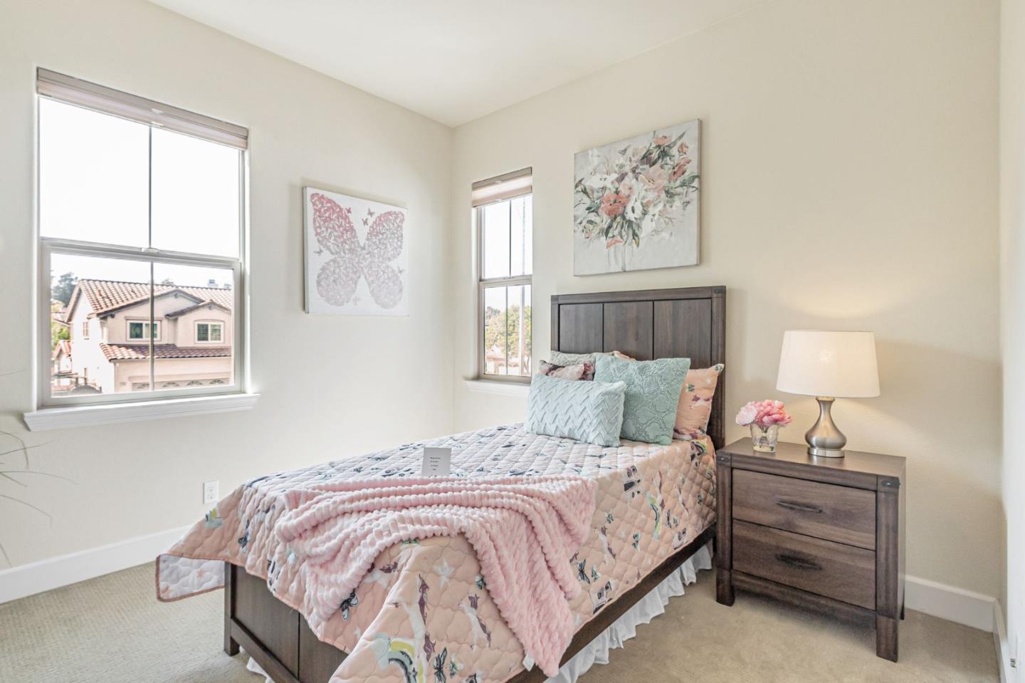 Detail Gallery Image 32 of 54 For 2582 Minuet Dr, San Jose,  CA 95131 - 4 Beds | 2/1 Baths