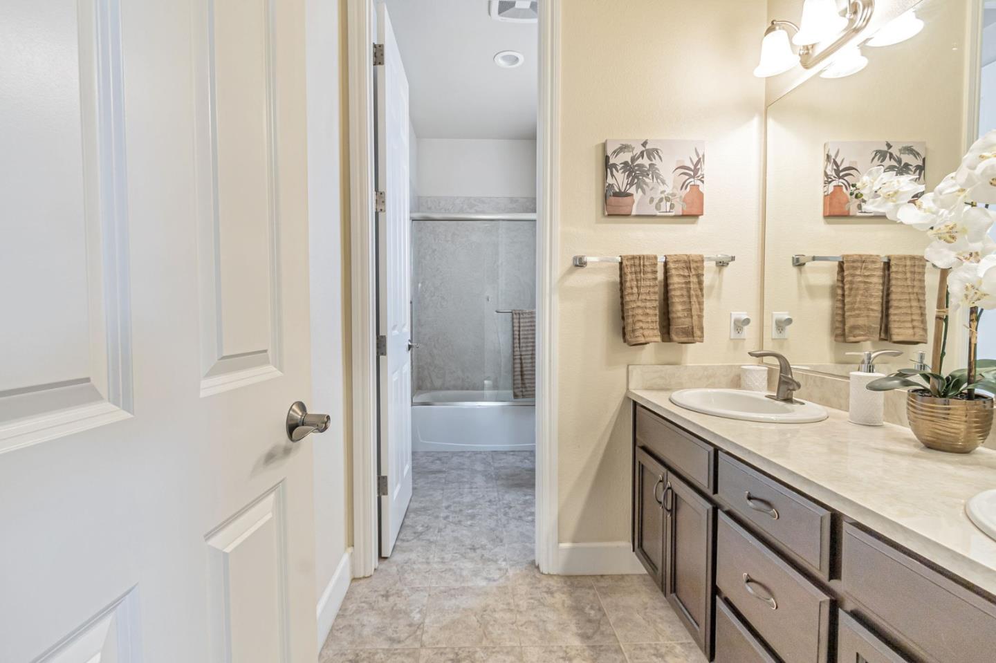 Detail Gallery Image 38 of 54 For 2582 Minuet Dr, San Jose,  CA 95131 - 4 Beds | 2/1 Baths
