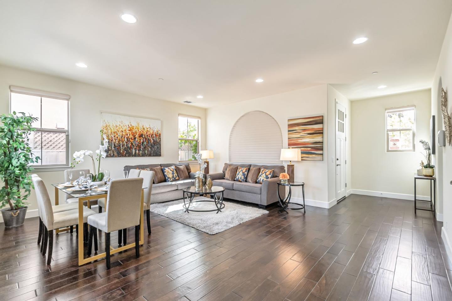 Detail Gallery Image 7 of 54 For 2582 Minuet Dr, San Jose,  CA 95131 - 4 Beds | 2/1 Baths
