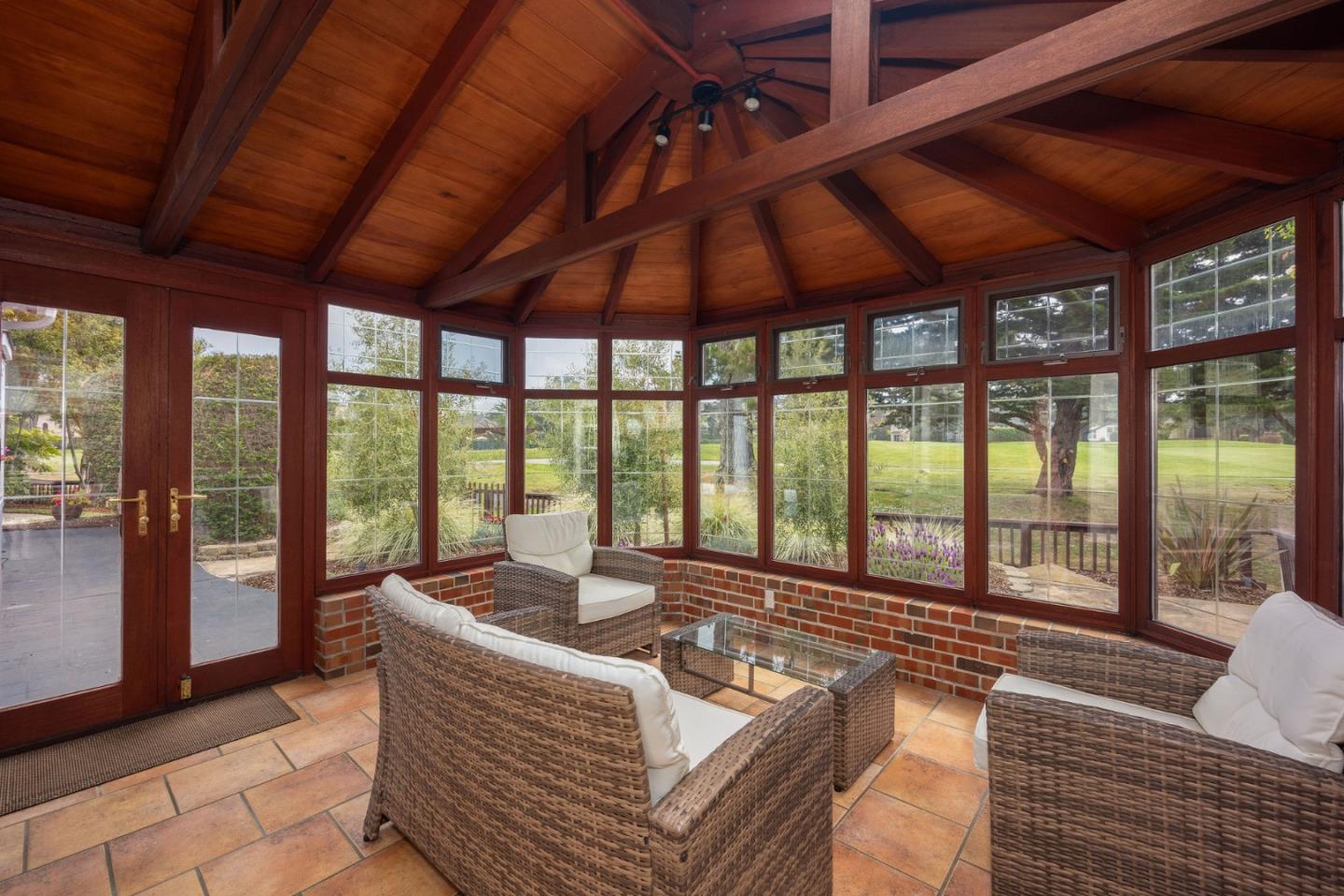 Detail Gallery Image 11 of 46 For 431 Burning Tree Ct, Half Moon Bay,  CA 94019 - 3 Beds | 3 Baths