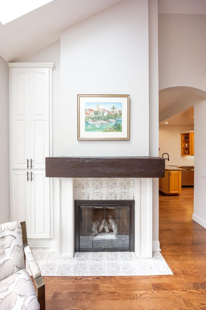 Detail Gallery Image 18 of 46 For 431 Burning Tree Ct, Half Moon Bay,  CA 94019 - 3 Beds | 3 Baths