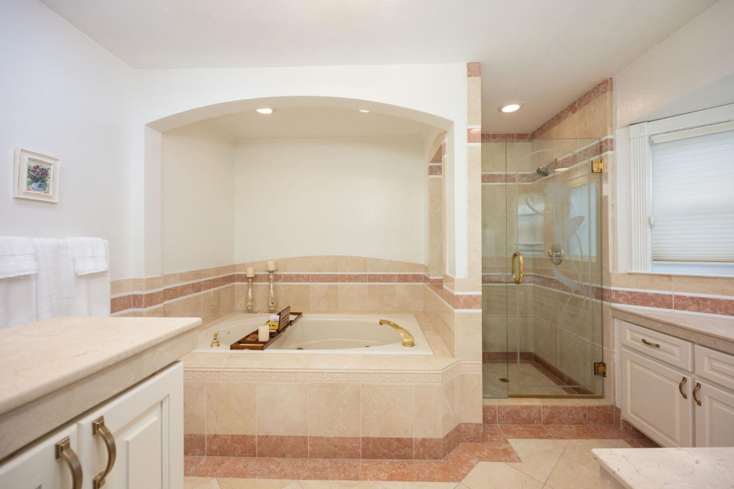 Detail Gallery Image 22 of 46 For 431 Burning Tree Ct, Half Moon Bay,  CA 94019 - 3 Beds | 3 Baths