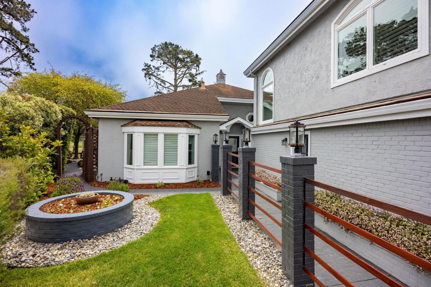 Detail Gallery Image 40 of 46 For 431 Burning Tree Ct, Half Moon Bay,  CA 94019 - 3 Beds | 3 Baths
