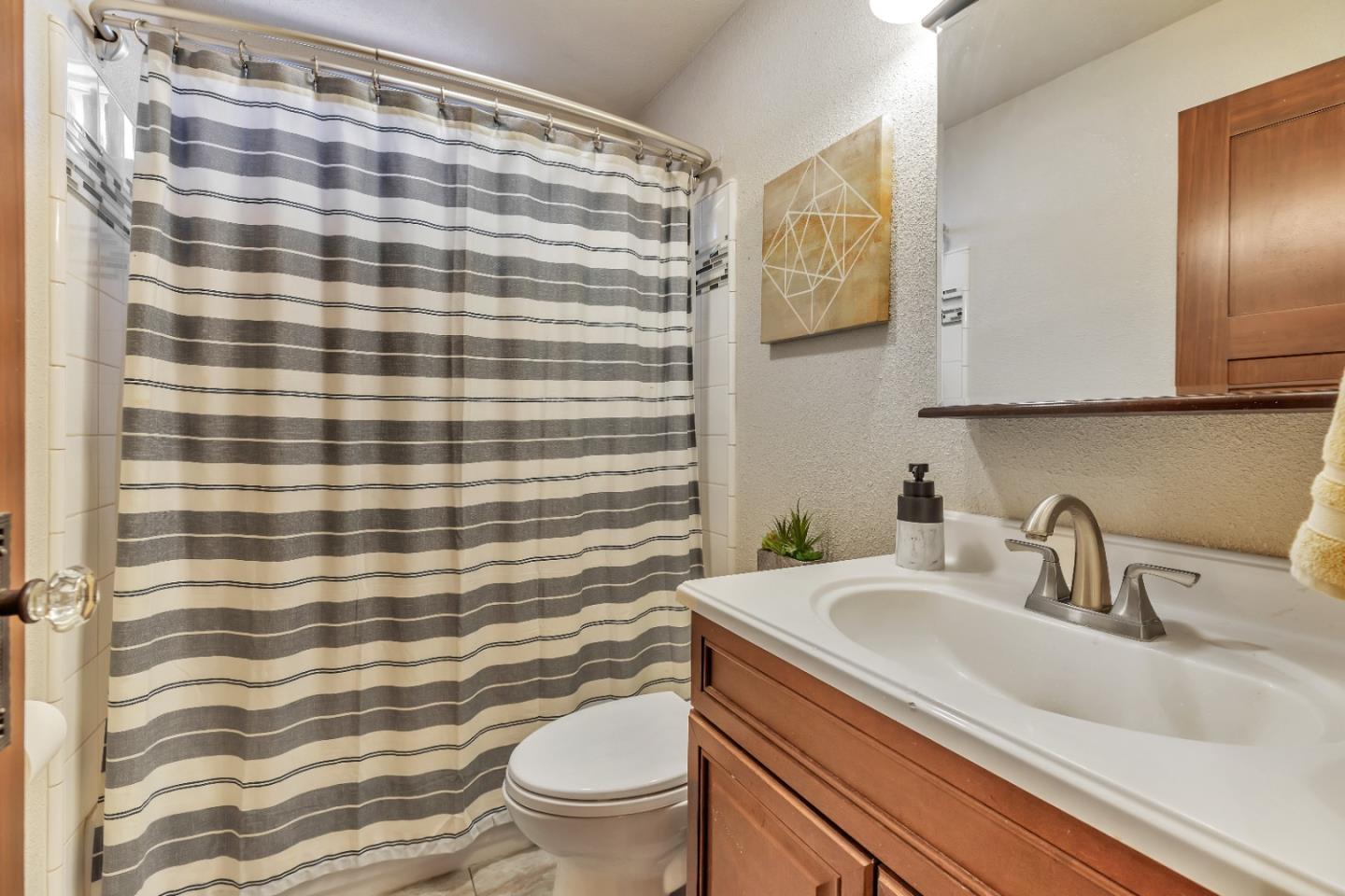 Detail Gallery Image 15 of 64 For 8011 Church St, Gilroy,  CA 95020 - 4 Beds | 3 Baths