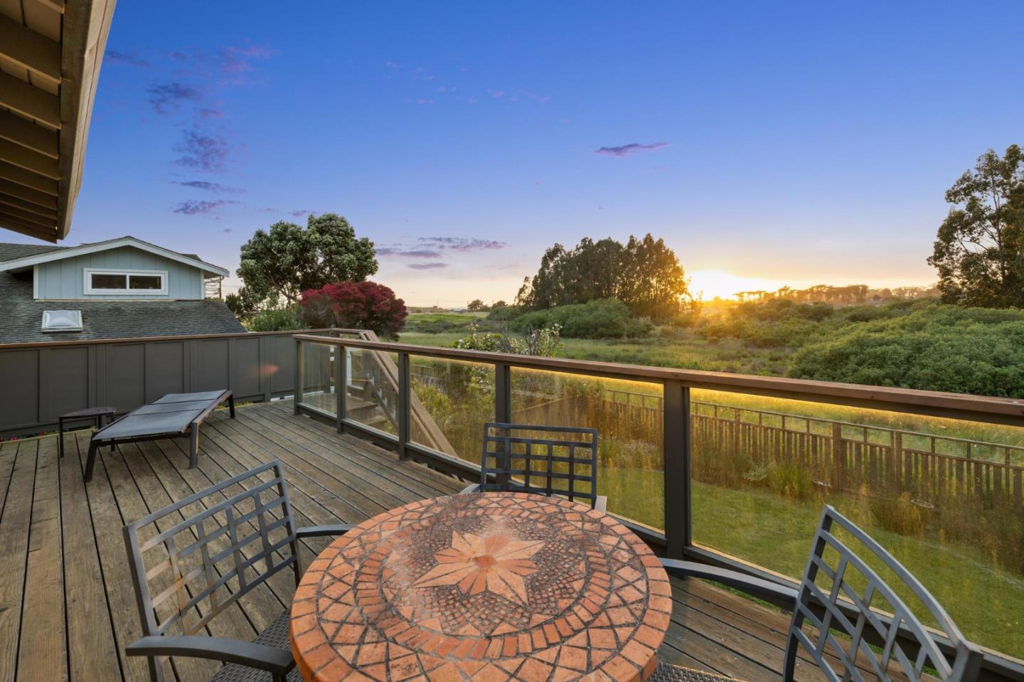 Detail Gallery Image 8 of 26 For 624 Terrace Ave, Half Moon Bay,  CA 94019 - 3 Beds | 2/1 Baths