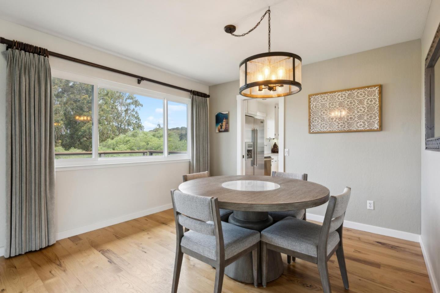 Detail Gallery Image 9 of 26 For 624 Terrace Ave, Half Moon Bay,  CA 94019 - 3 Beds | 2/1 Baths