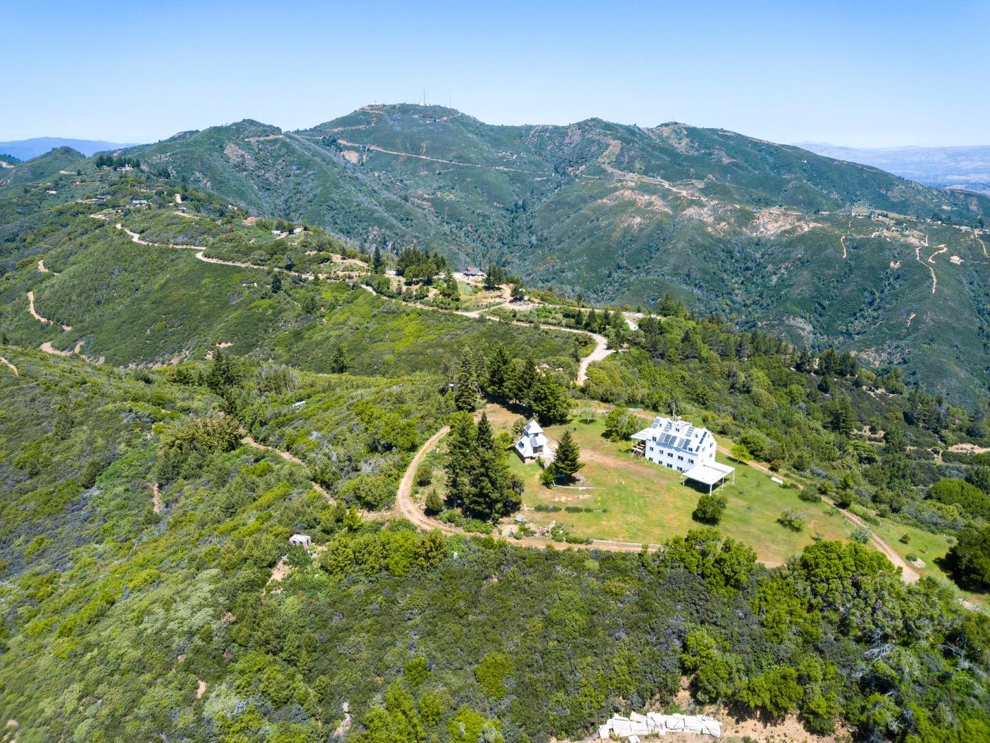 Detail Gallery Image 3 of 24 For 110 Silverline Rd, Los Gatos,  CA 95033 - 5 Beds | 4 Baths