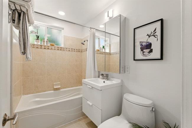 Detail Gallery Image 18 of 31 For 843 15th Ave, Menlo Park,  CA 94025 - 2 Beds | 1 Baths