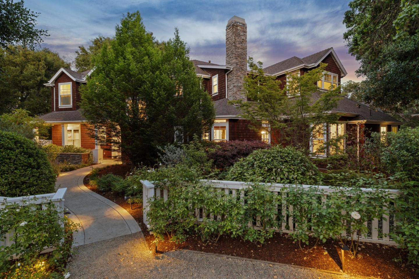 Detail Gallery Image 1 of 34 For 520 Berkeley Ave, Menlo Park,  CA 94025 - 6 Beds | 5/1 Baths