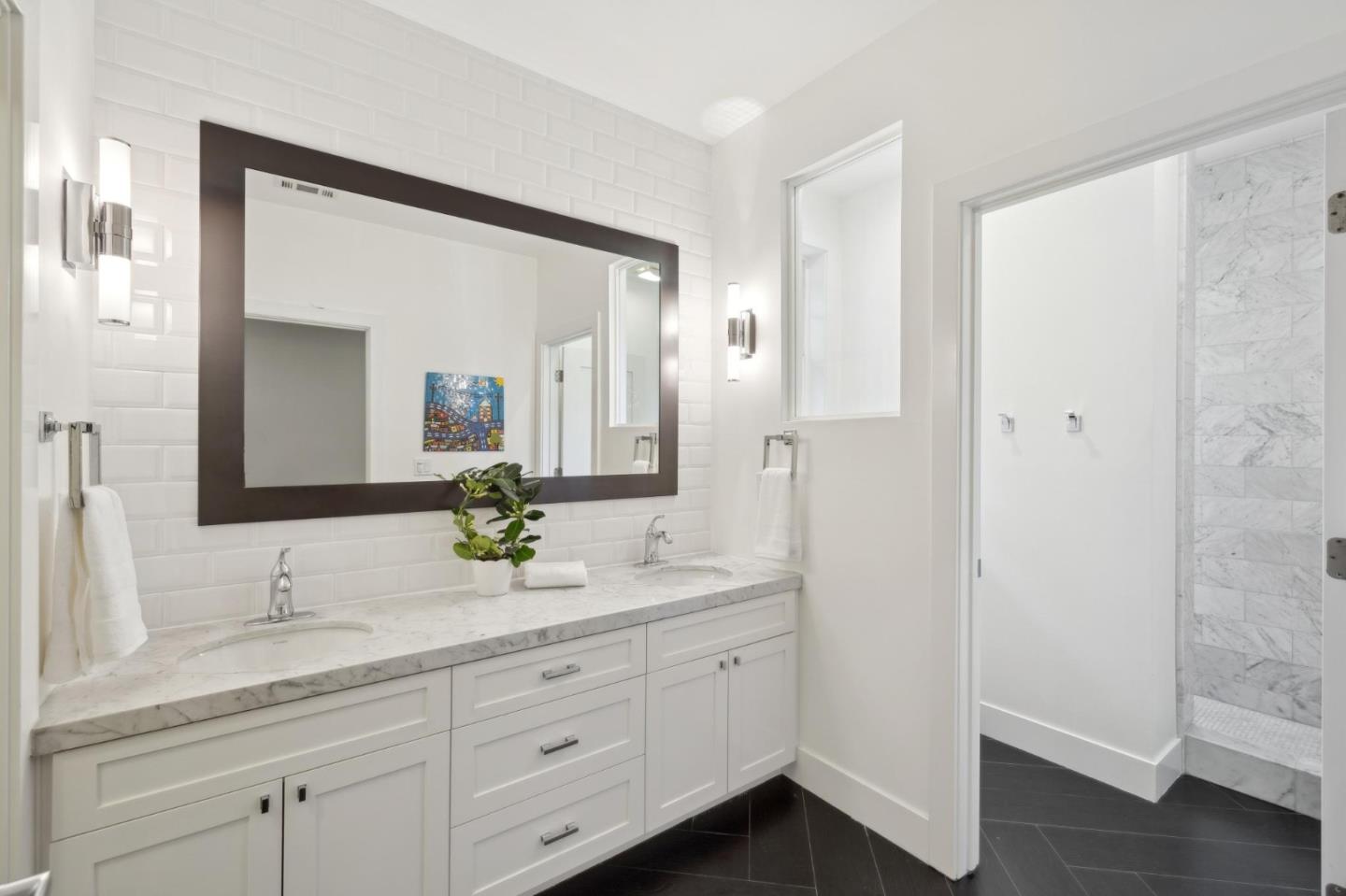 Detail Gallery Image 16 of 34 For 520 Berkeley Ave, Menlo Park,  CA 94025 - 6 Beds | 5/1 Baths