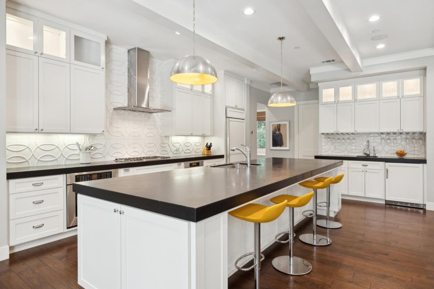 Detail Gallery Image 6 of 34 For 520 Berkeley Ave, Menlo Park,  CA 94025 - 6 Beds | 5/1 Baths