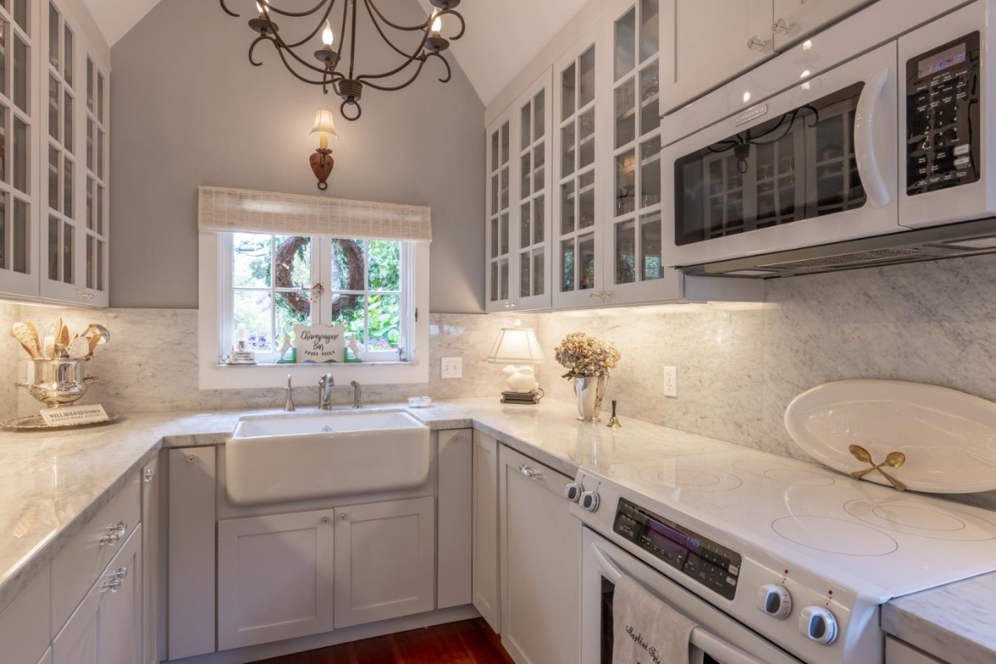 Detail Gallery Image 15 of 36 For 0 Junipero 2 Nw of 3rd Ave, Carmel,  CA 93921 - 3 Beds | 3 Baths
