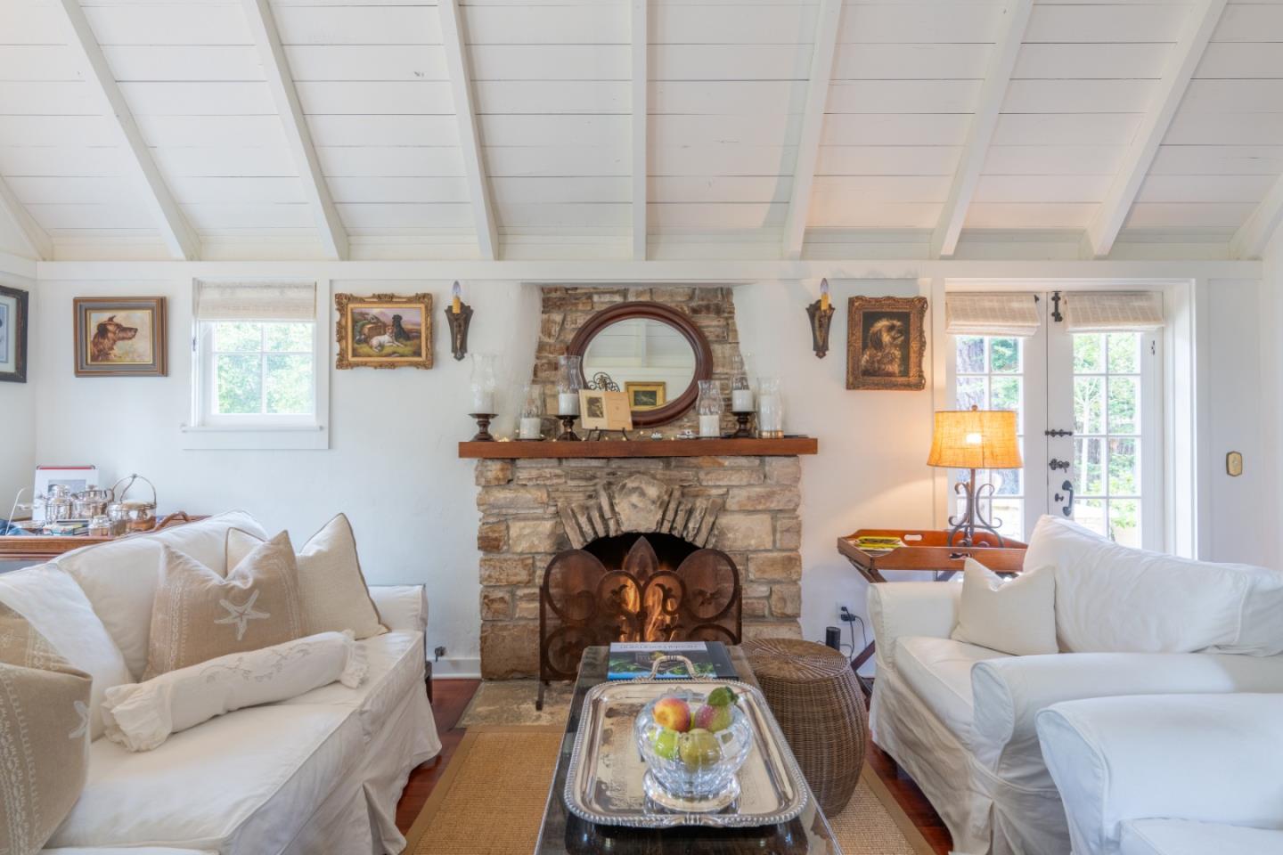 Detail Gallery Image 5 of 36 For 0 Junipero 2 Nw of 3rd Ave, Carmel,  CA 93921 - 3 Beds | 3 Baths