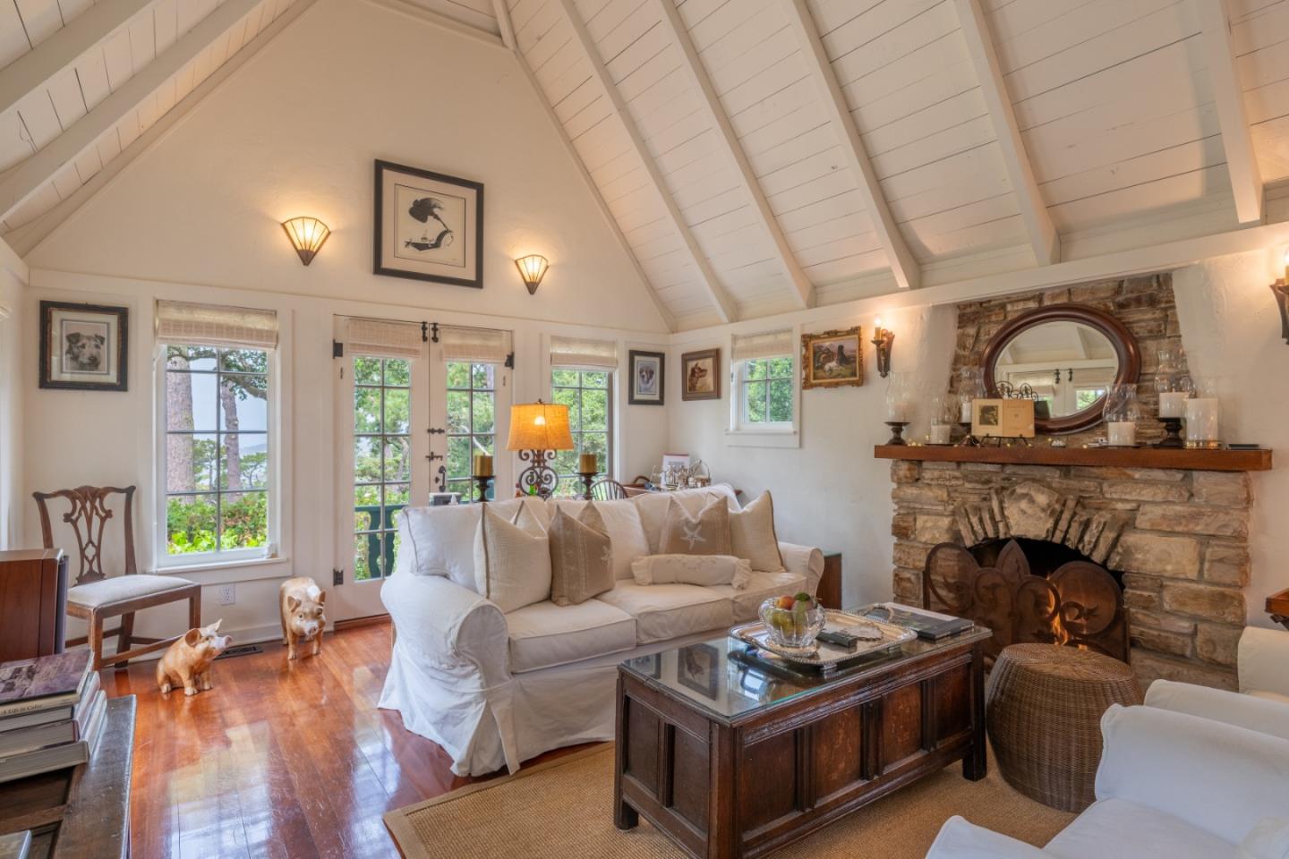 Detail Gallery Image 7 of 36 For 0 Junipero 2 Nw of 3rd Ave, Carmel,  CA 93921 - 3 Beds | 3 Baths