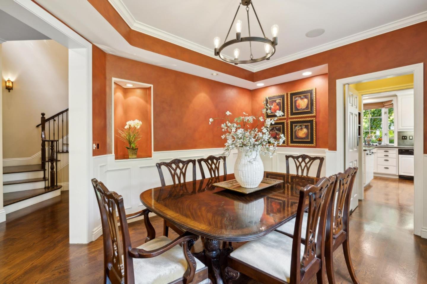 Detail Gallery Image 10 of 55 For 117 Seminary Dr, Menlo Park,  CA 94025 - 4 Beds | 3/1 Baths