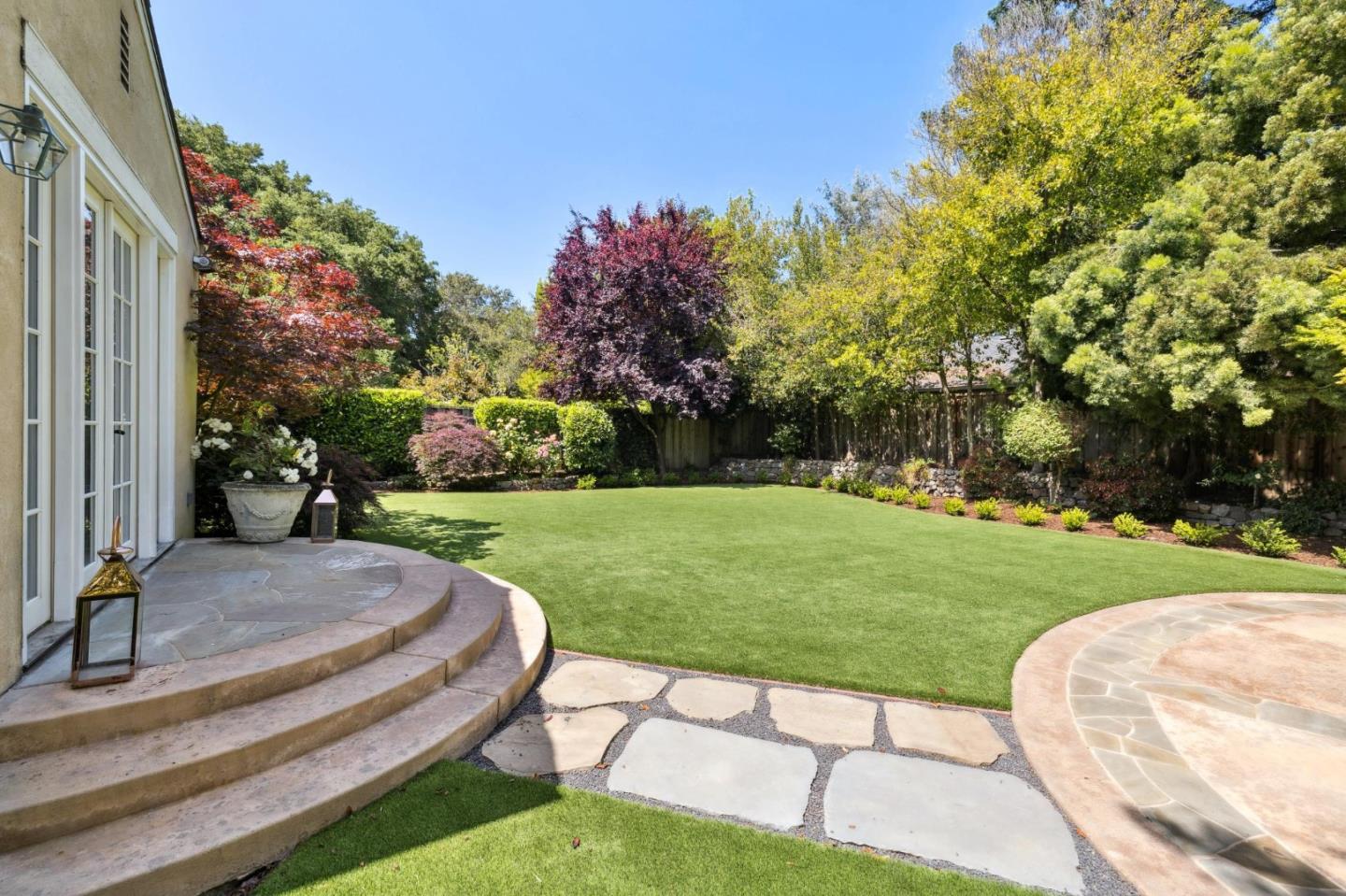 Detail Gallery Image 50 of 55 For 117 Seminary Dr, Menlo Park,  CA 94025 - 4 Beds | 3/1 Baths