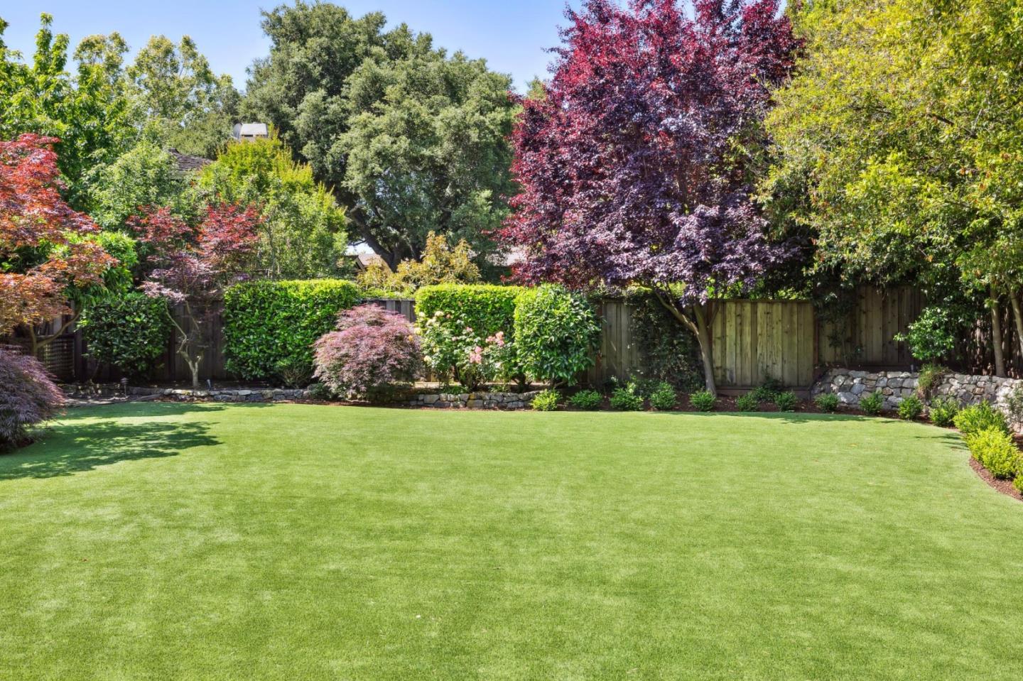 Detail Gallery Image 51 of 55 For 117 Seminary Dr, Menlo Park,  CA 94025 - 4 Beds | 3/1 Baths