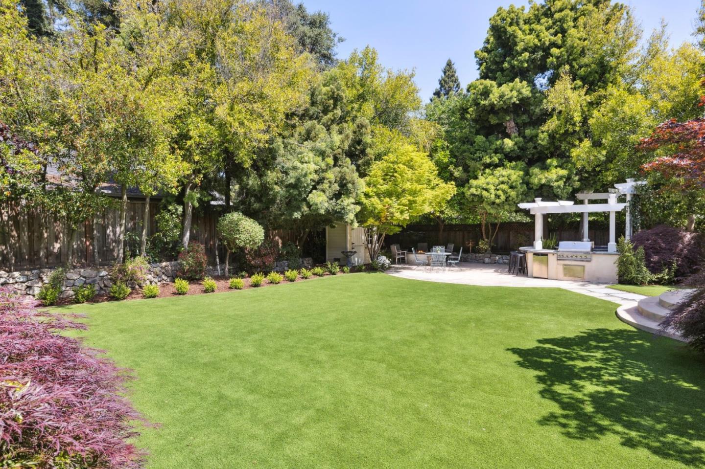 Detail Gallery Image 52 of 55 For 117 Seminary Dr, Menlo Park,  CA 94025 - 4 Beds | 3/1 Baths