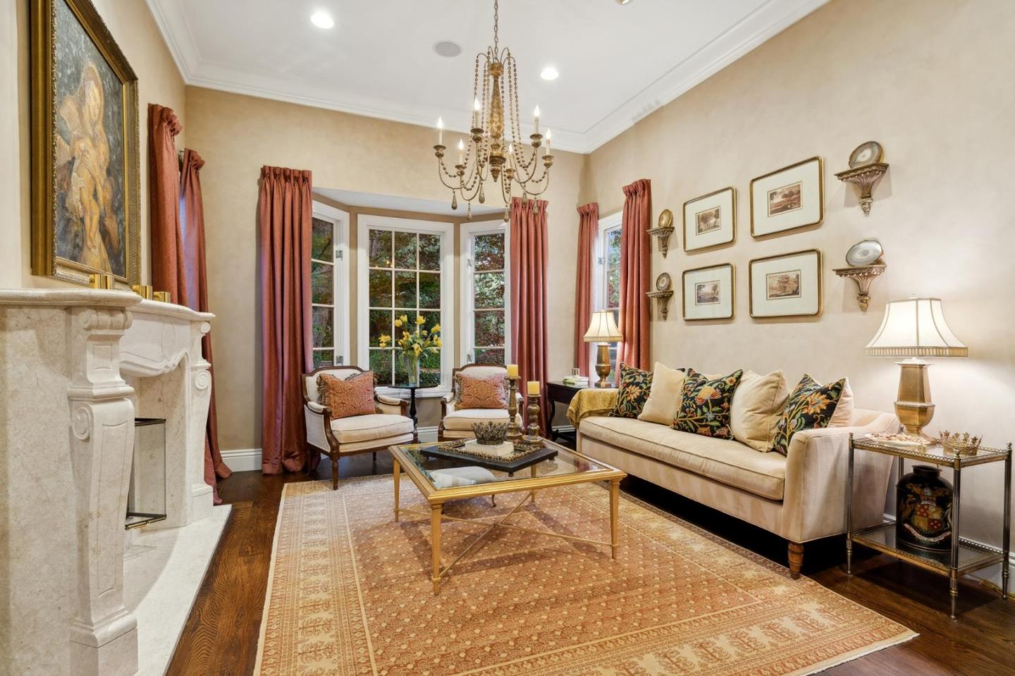 Detail Gallery Image 7 of 55 For 117 Seminary Dr, Menlo Park,  CA 94025 - 4 Beds | 3/1 Baths