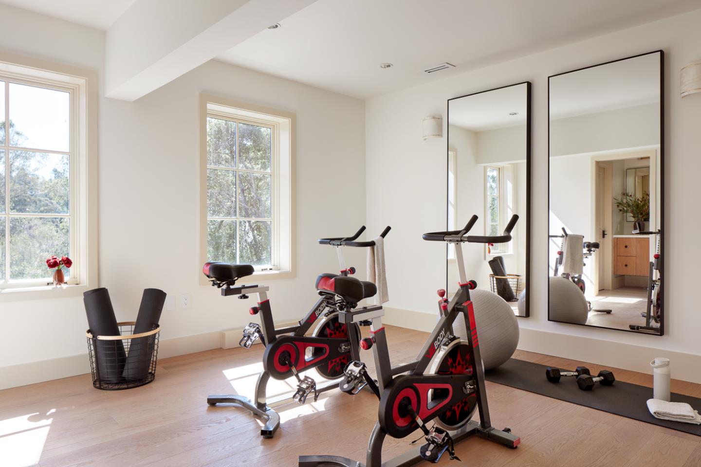 Detail Gallery Image 41 of 52 For 1215 La Cumbre Rd, Hillsborough,  CA 94010 - 8 Beds | 7/1 Baths