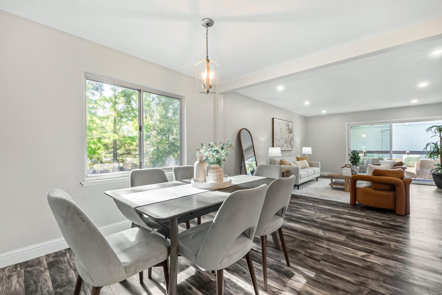 Detail Gallery Image 6 of 46 For 310 Tradewinds Dr #8,  San Jose,  CA 95123 - 3 Beds | 2 Baths