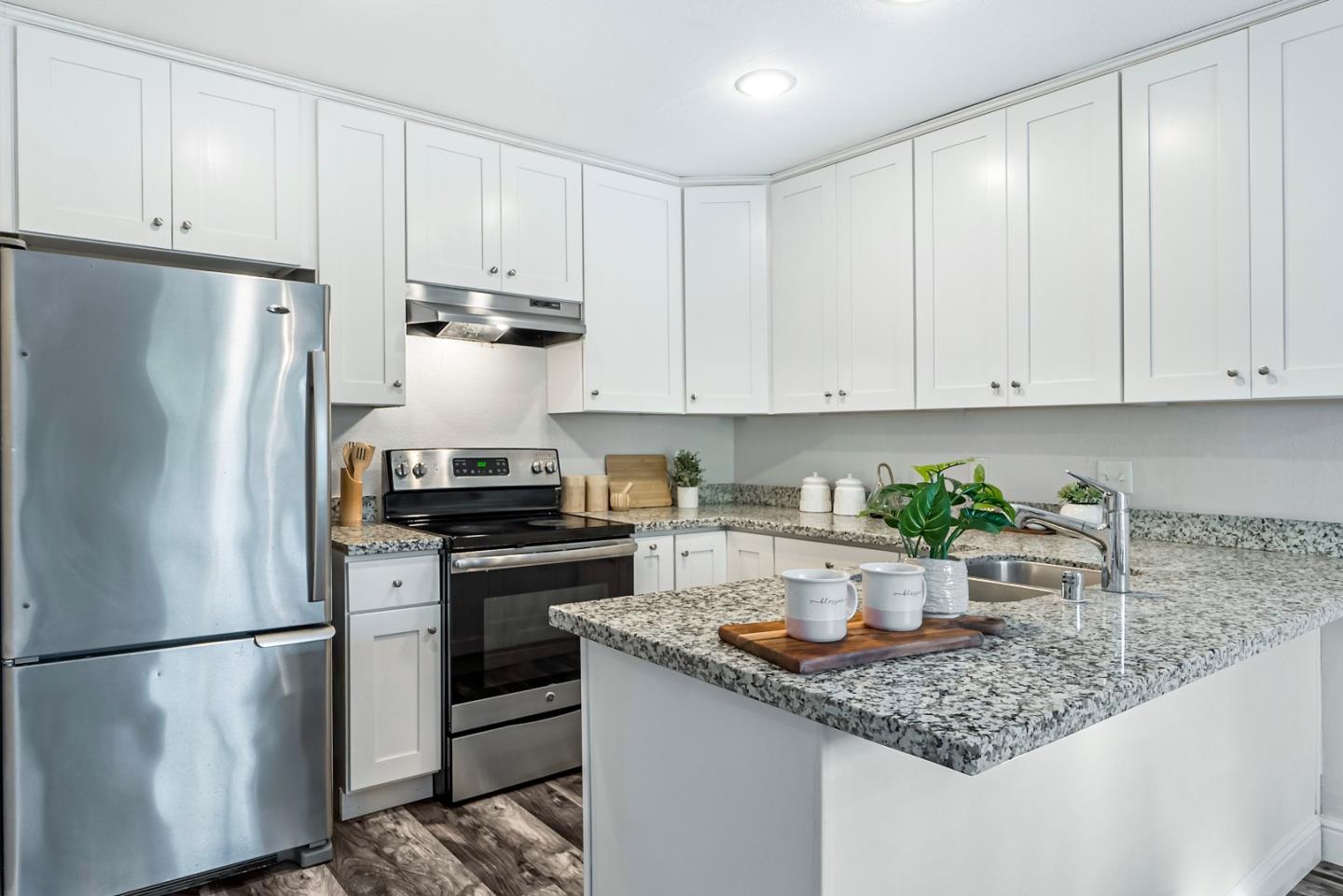 Detail Gallery Image 9 of 46 For 310 Tradewinds Dr #8,  San Jose,  CA 95123 - 3 Beds | 2 Baths