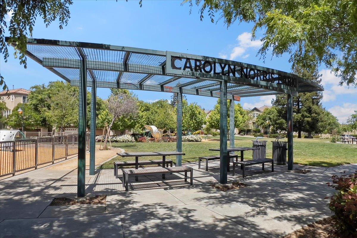 Detail Gallery Image 23 of 29 For 4679 Torrey Pines Cir, San Jose,  CA 95124 - 3 Beds | 2/1 Baths