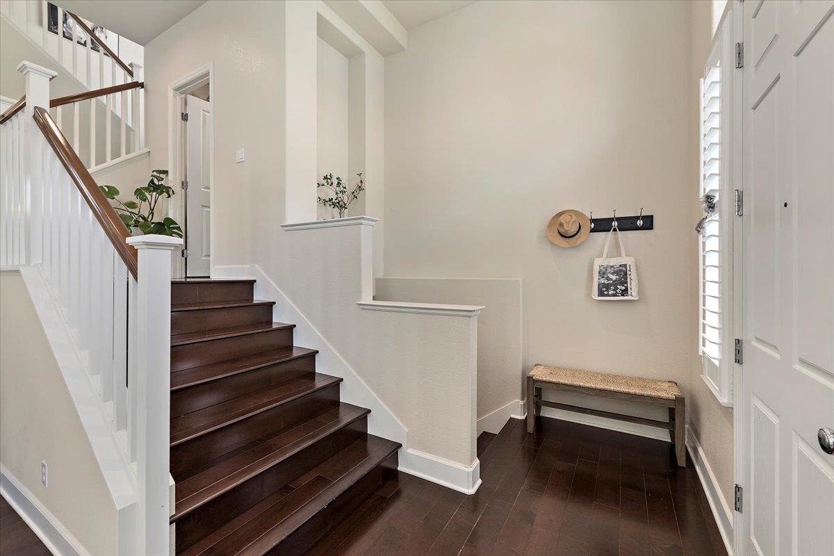 Detail Gallery Image 3 of 29 For 4679 Torrey Pines Cir, San Jose,  CA 95124 - 3 Beds | 2/1 Baths