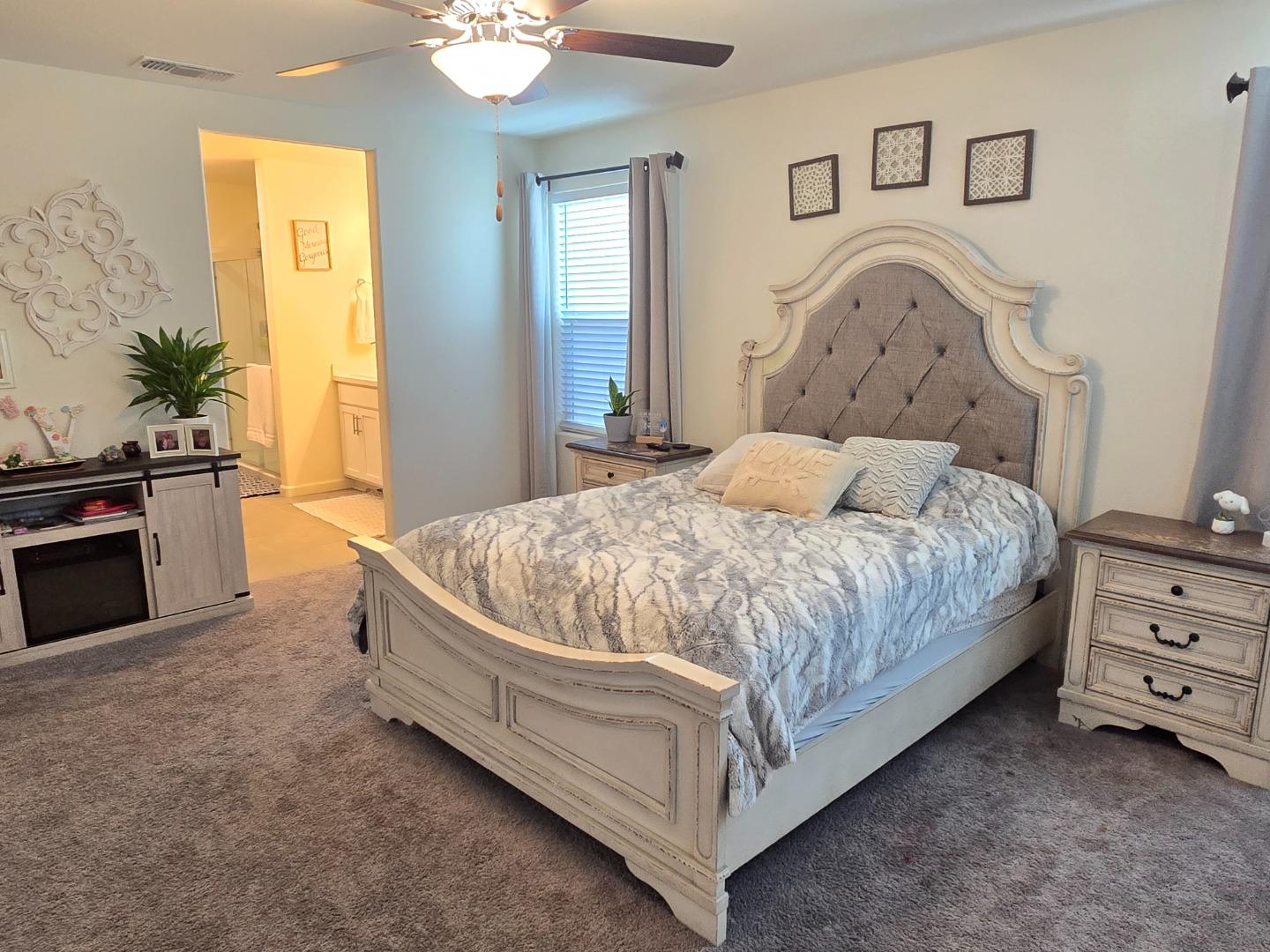 Detail Gallery Image 7 of 11 For 256 San Pelmo Ct, Los Banos,  CA 93635 - 5 Beds | 3 Baths