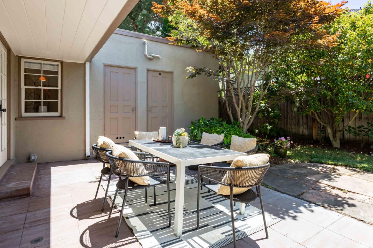Detail Gallery Image 20 of 24 For 128 Cornell Rd, Menlo Park,  CA 94025 - 3 Beds | 2/1 Baths