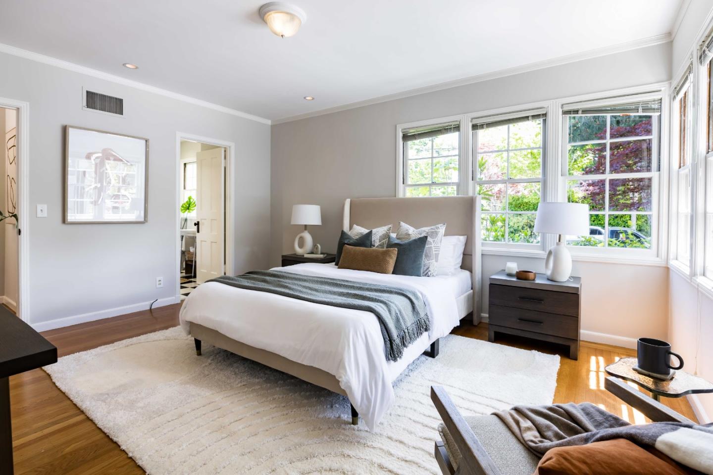Detail Gallery Image 8 of 24 For 128 Cornell Rd, Menlo Park,  CA 94025 - 3 Beds | 2/1 Baths
