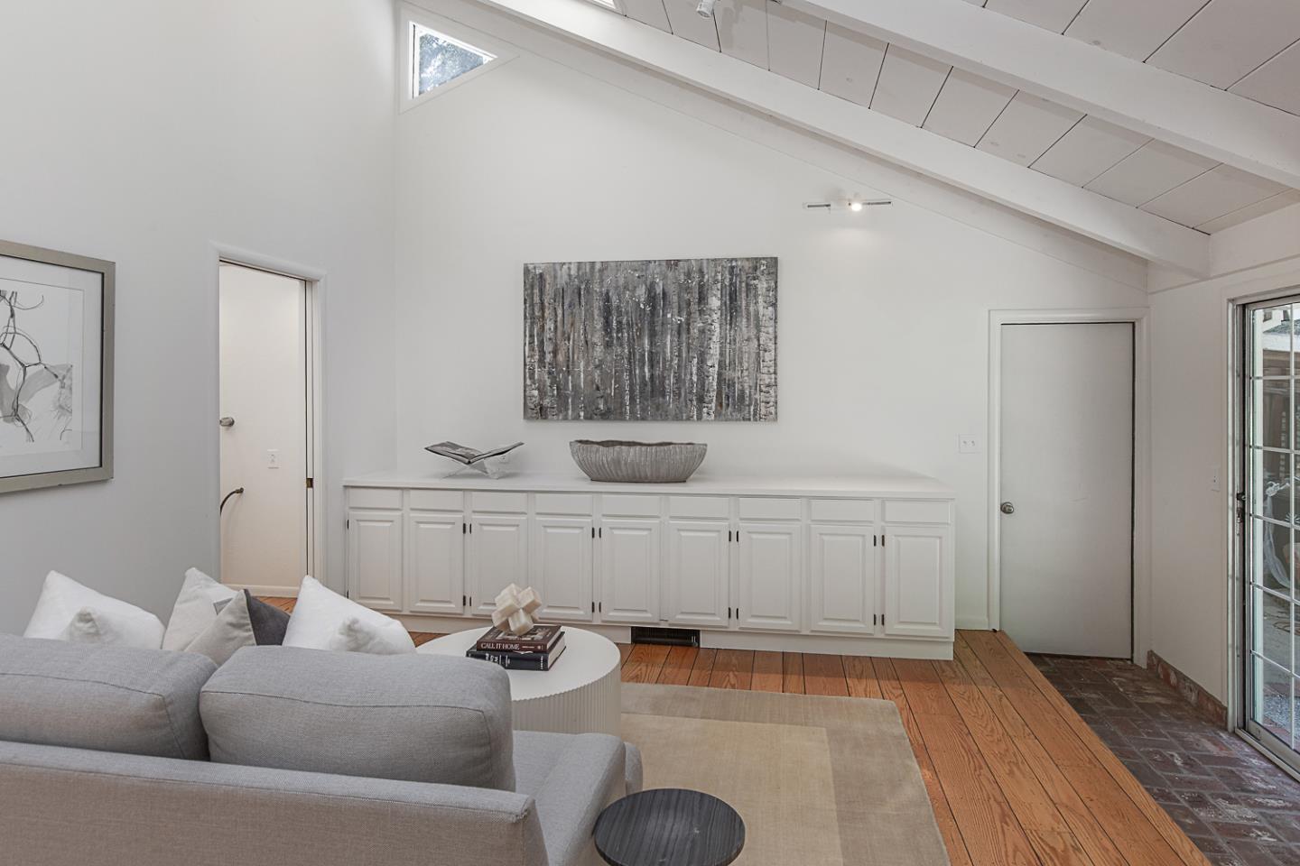 Detail Gallery Image 13 of 41 For 3570 Tripp Rd, Woodside,  CA 94062 - 4 Beds | 3 Baths