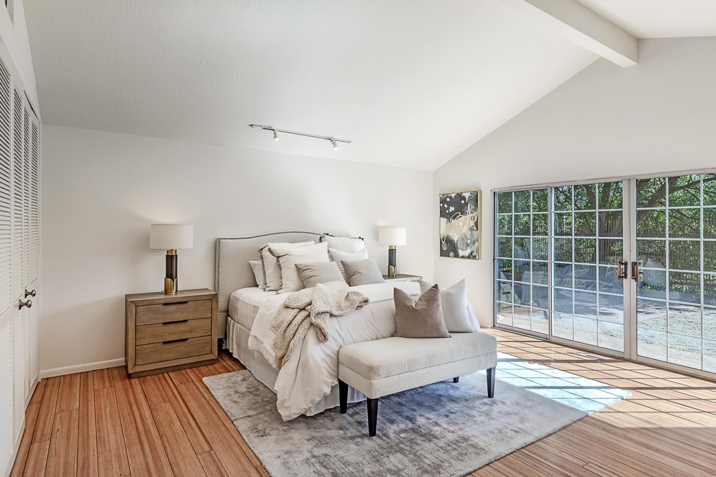 Detail Gallery Image 15 of 41 For 3570 Tripp Rd, Woodside,  CA 94062 - 4 Beds | 3 Baths