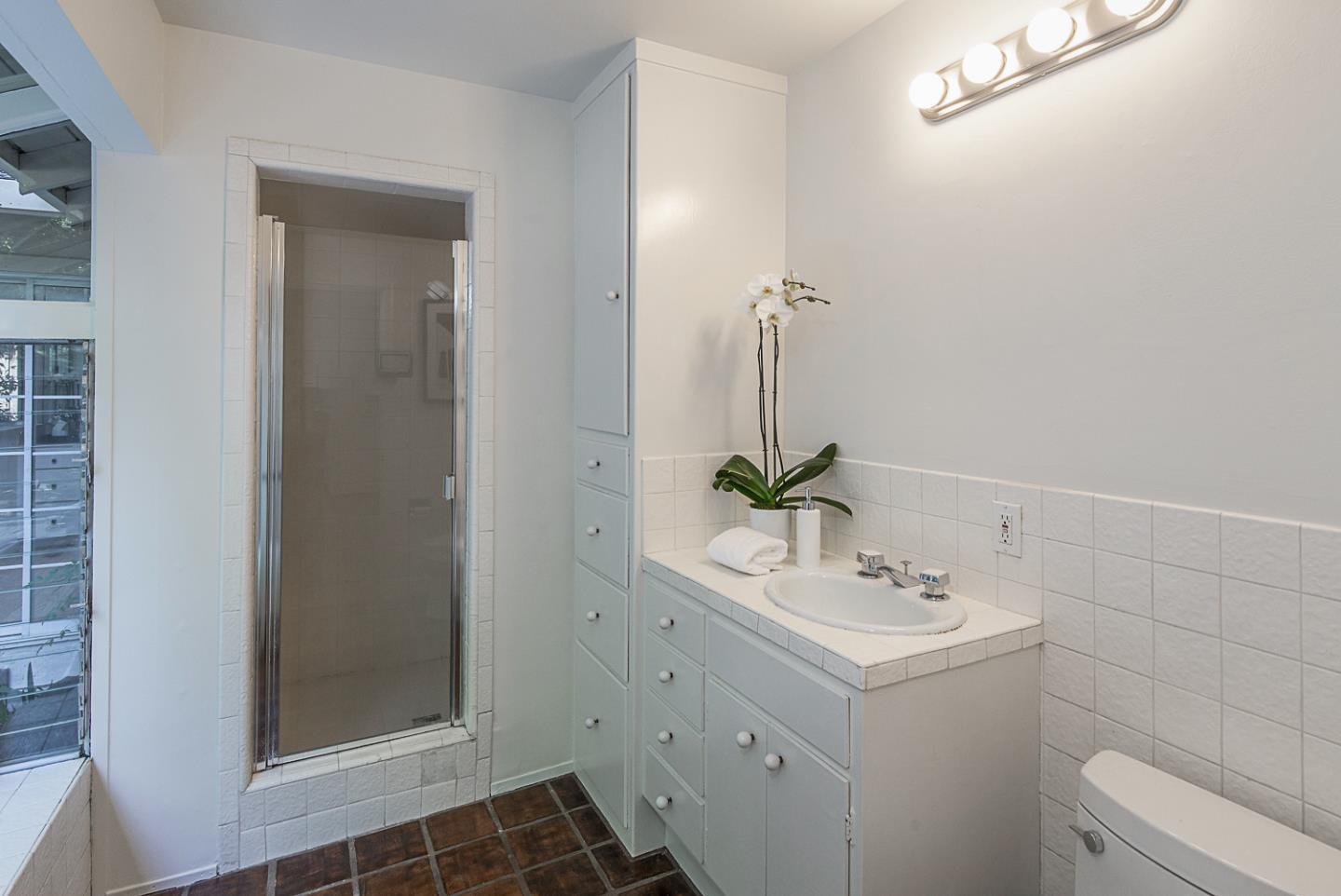 Detail Gallery Image 22 of 41 For 3570 Tripp Rd, Woodside,  CA 94062 - 4 Beds | 3 Baths