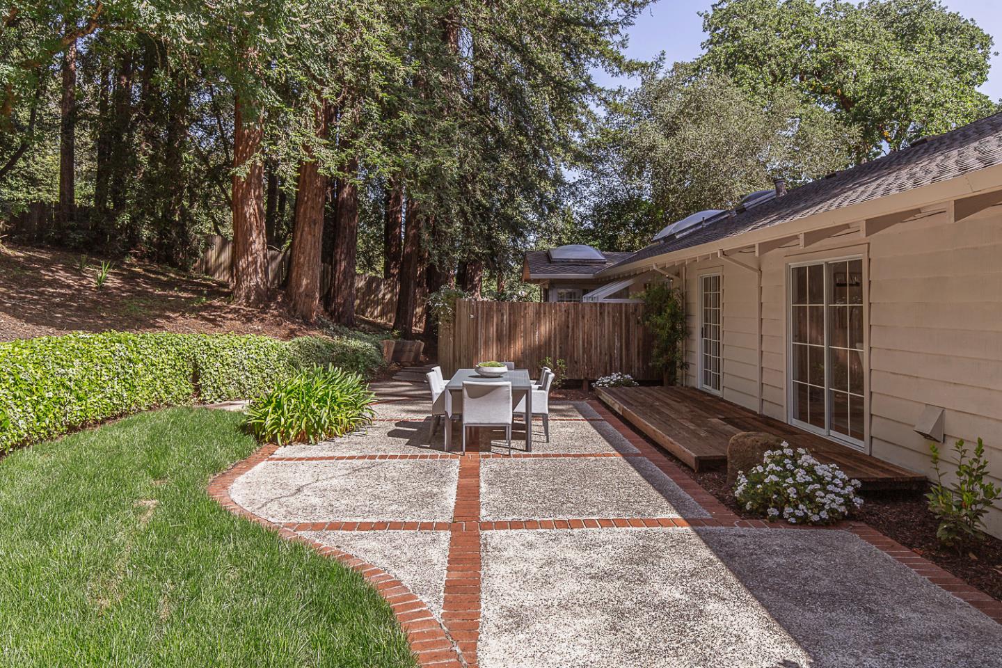 Detail Gallery Image 31 of 41 For 3570 Tripp Rd, Woodside,  CA 94062 - 4 Beds | 3 Baths