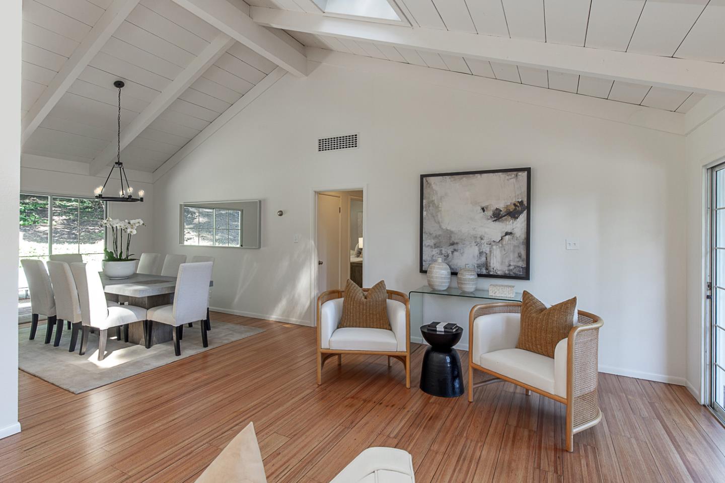 Detail Gallery Image 8 of 41 For 3570 Tripp Rd, Woodside,  CA 94062 - 4 Beds | 3 Baths