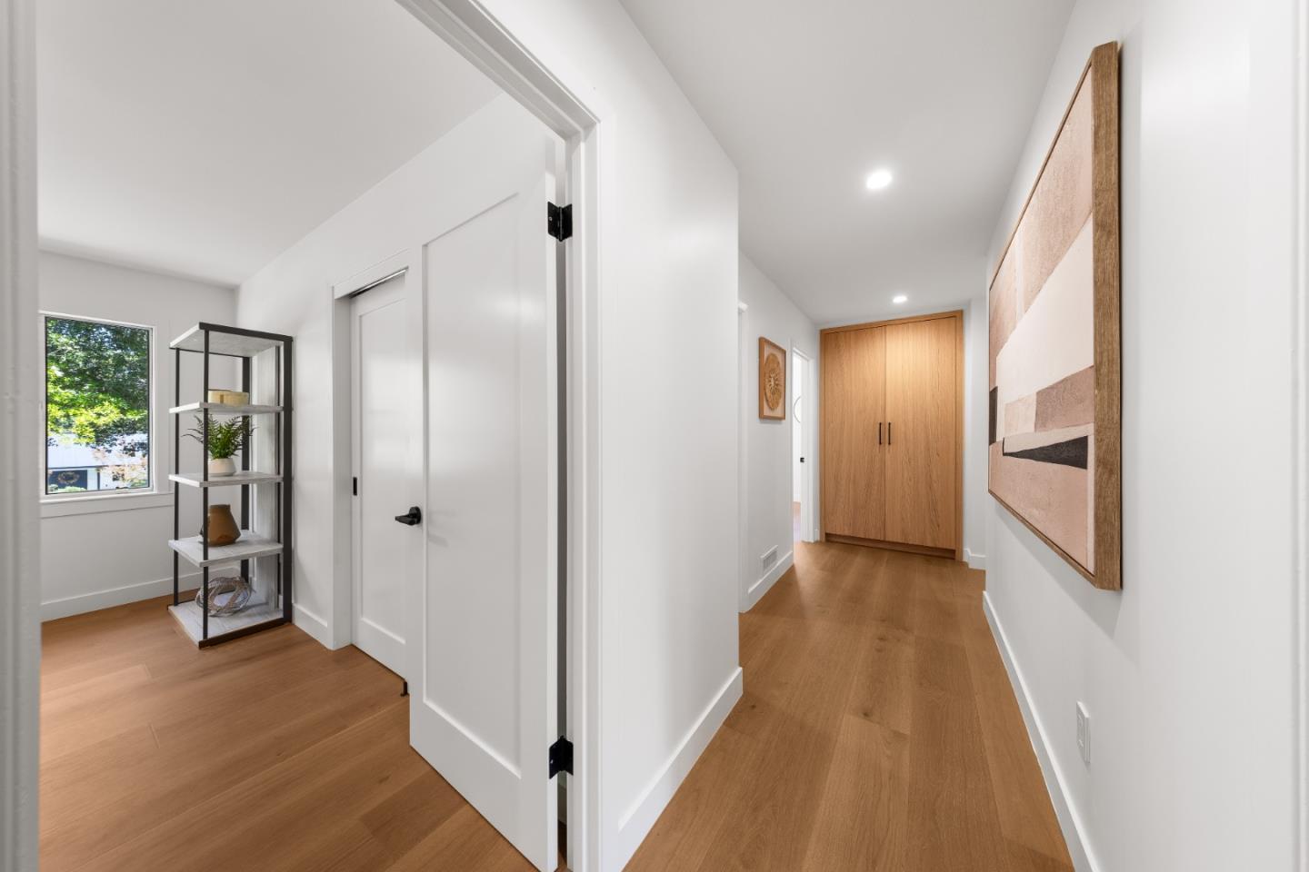 Detail Gallery Image 37 of 58 For 1575 Kingswood Dr, Hillsborough,  CA 94010 - 5 Beds | 3 Baths